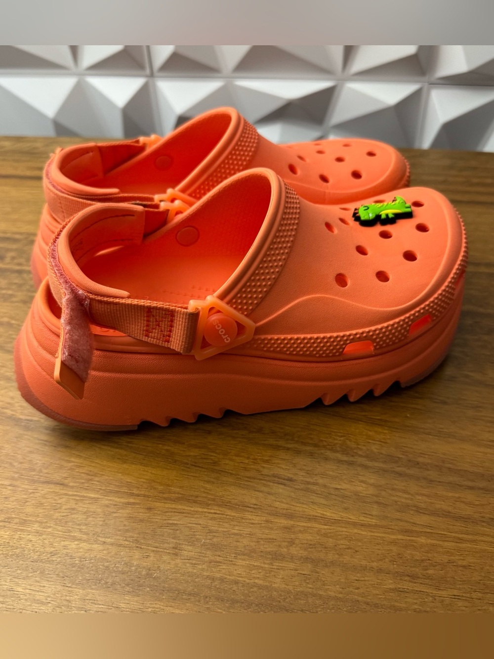 Crocs Women’s Hiker Xscape Clog in Coral Size 6